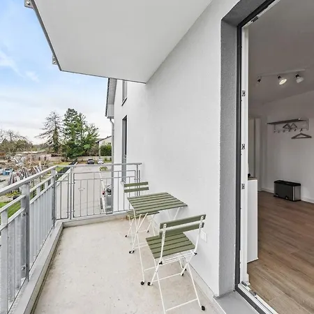 Moderne 2-zimmer-neubauwohnung Mit Doppelbalkon Appartamento *
